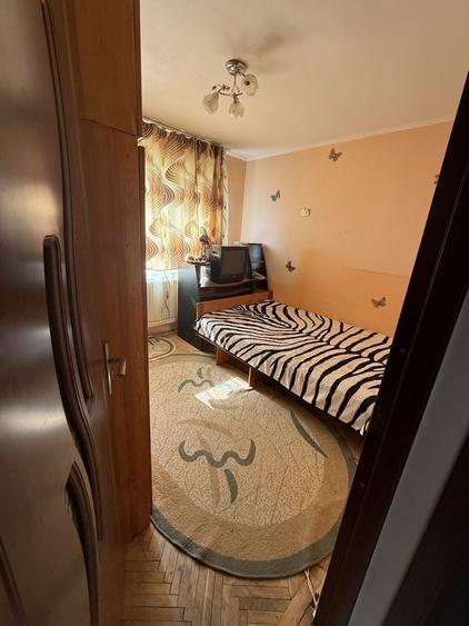 Apartament cu 2 camere decomandat în Exterior Vest