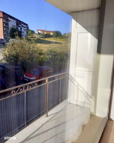 Apartament cu 3 camere în Mărăști