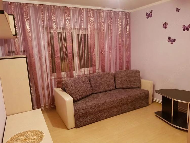 Garsonieră decomandată în Buziașului