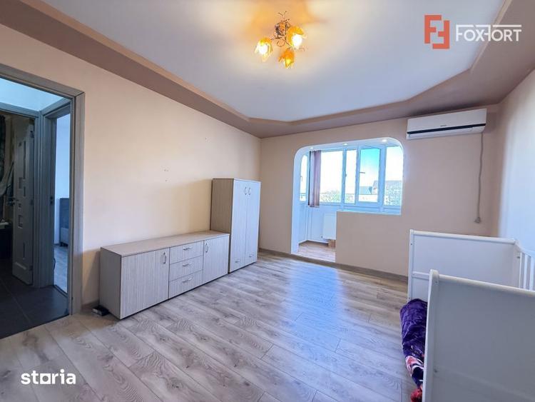 Apartament cu 2 camere semidecomandat în Lipovei