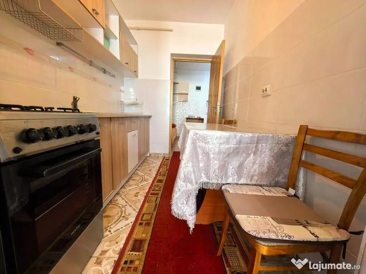 Garsonieră decomandată în Bucium