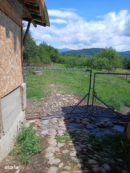 Teren de 6719 mp, în Galeșu