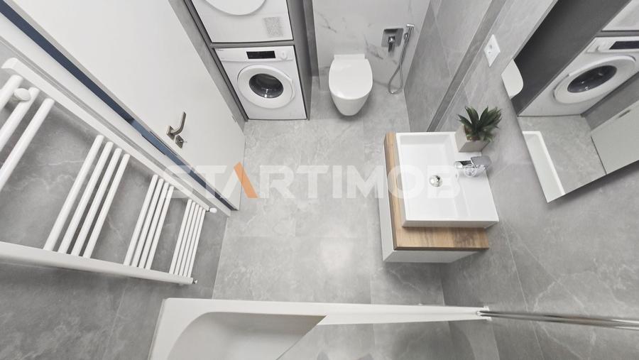 Apartament cu 2 camere decomandat, mobilat în Tractorul