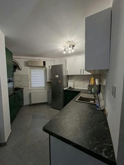 Apartament cu 2 camere decomandat, mobilat în Poarta 6