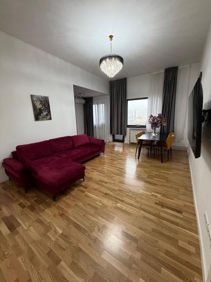 Apartament cu 3 camere, mobilat în Universitate