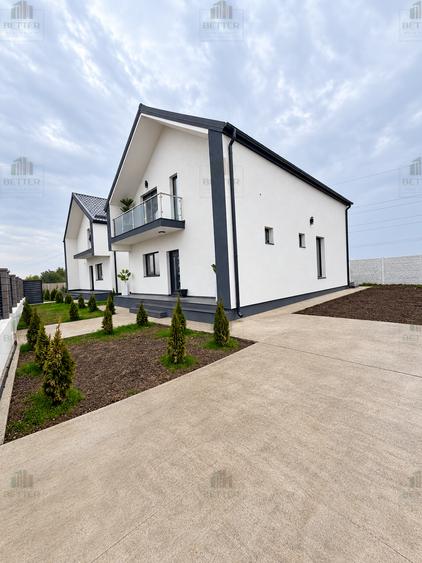 Casă individuală cu 4 camere cu Garaj în Berceni