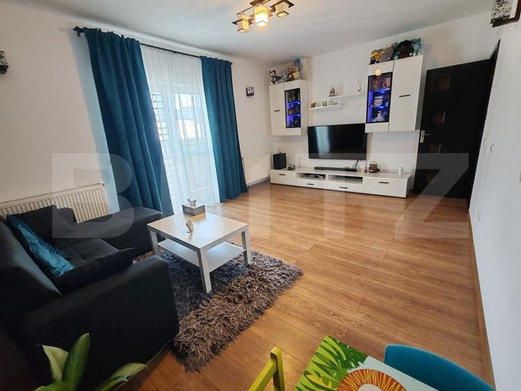 Apartament cu 2 camere decomandat, mobilat în Tractorul