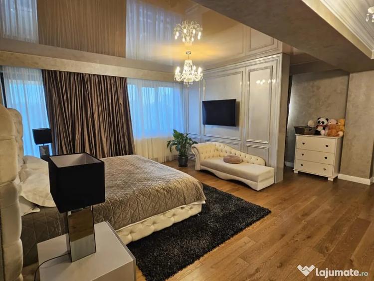 Casă cu 7 camere cu Teren 800 Mp în Central
