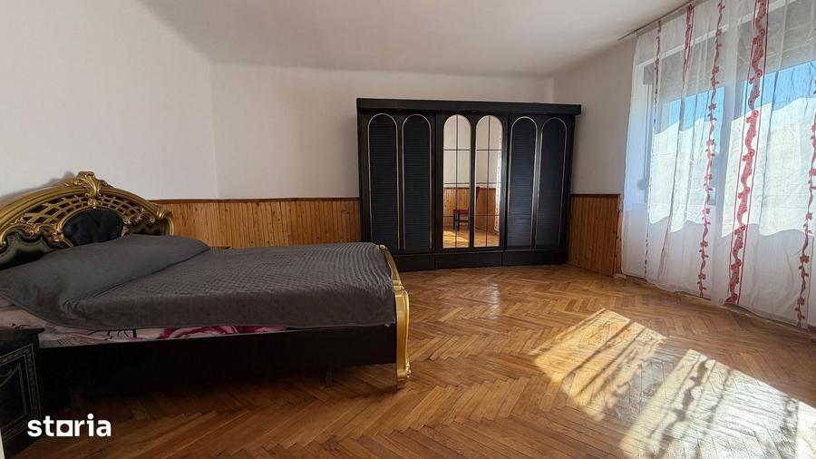 Casă cu 3 camere cu Teren 266 Mp în Central