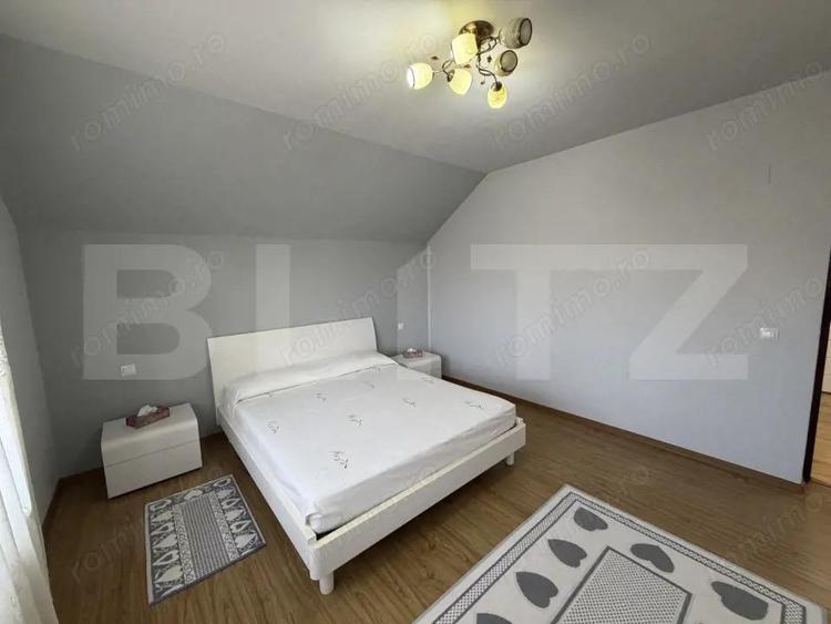 Casă cu 5 camere cu Teren 800 Mp în Surduc