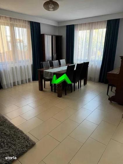 Casă cu 4 camere cu Teren 450 Mp în Central