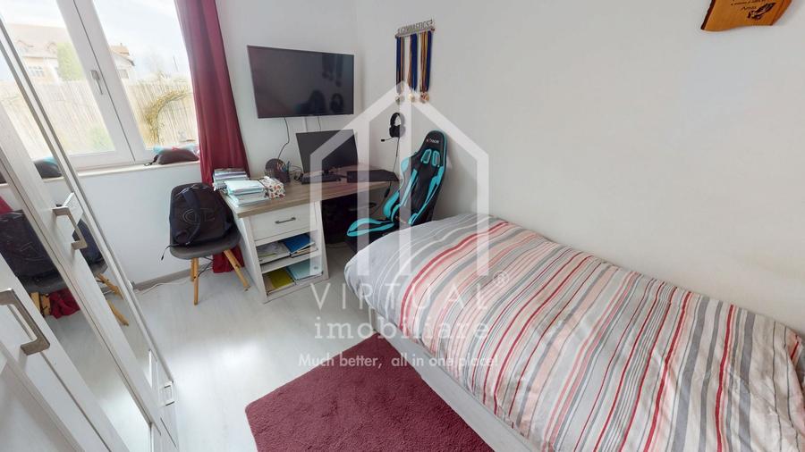 Apartament cu 3 camere semidecomandat, mobilat în Exterior Vest