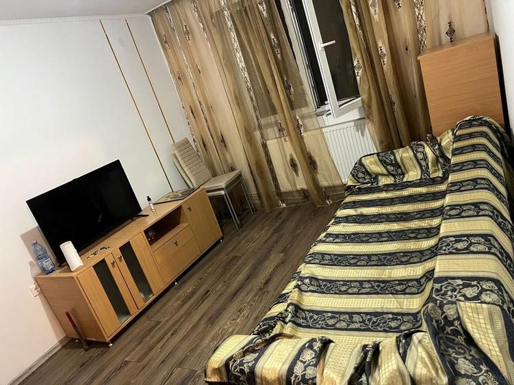 Apartament cu 3 camere în Tudor Vladimirescu