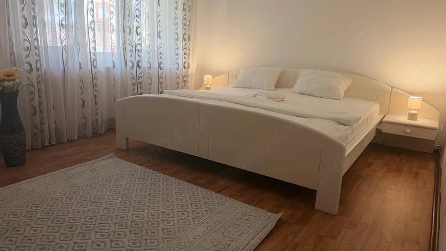 Apartament cu 2 camere decomandat în Micro IV