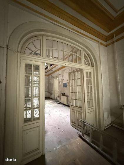 Casă cu 4 camere în Dorobanți