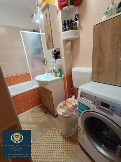 Apartament cu 3 camere decomandat în Centrul Civic