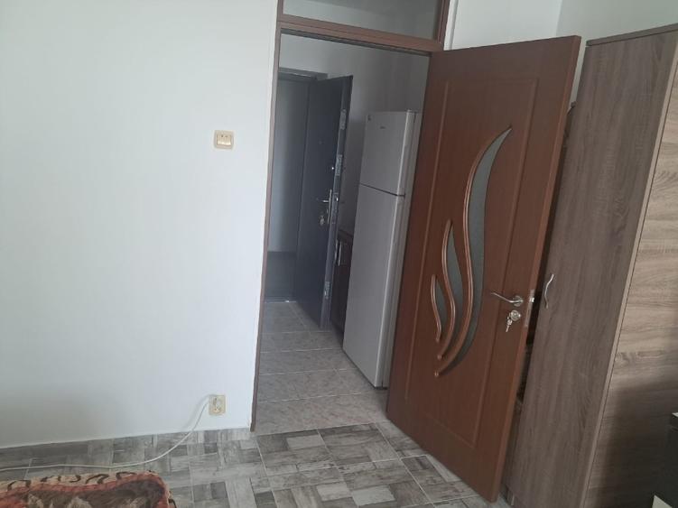 Garsonieră semidecomandată în Costin Georgian