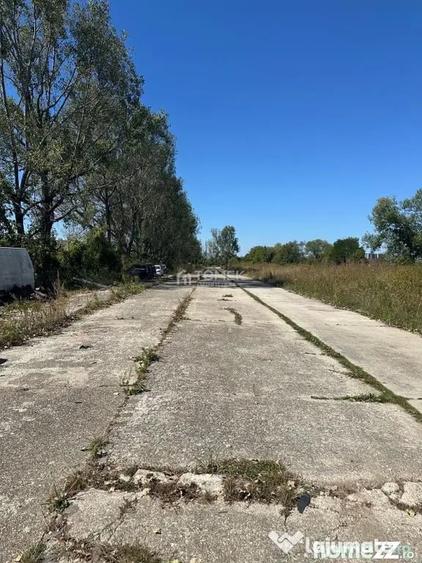 Teren în Tractorul