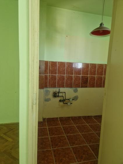 Garsonieră semidecomandată în Take Ionescu