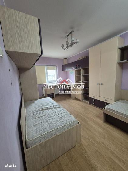 Apartament cu 3 camere decomandat în Decebal