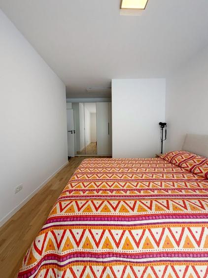 Apartament cu 2 camere semidecomandat, mobilat în Ultracentral