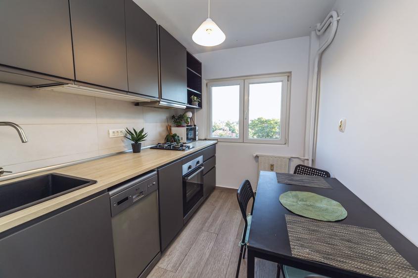 Apartament cu 2 camere semidecomandat, mobilat în Iancului