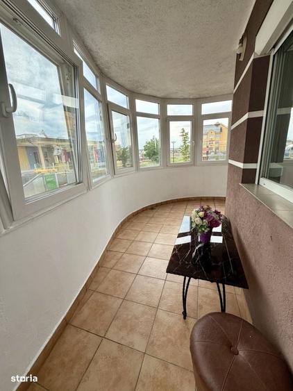 Apartament de inchiriat 3 camere,zona Nufarul - 5