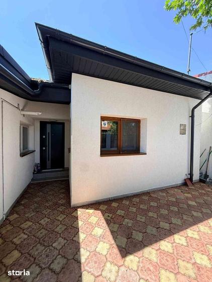 Casă cu 2 camere cu Teren 100 Mp în Andronache