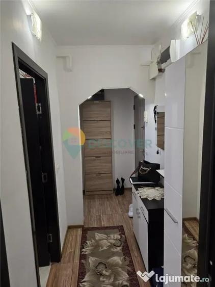 Apartament cu 3 camere semidecomandat în Metalurgie