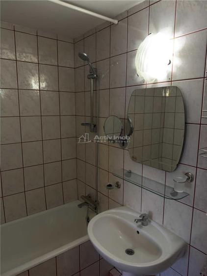 Apartament cu 2 camere decomandat în Timpuri Noi