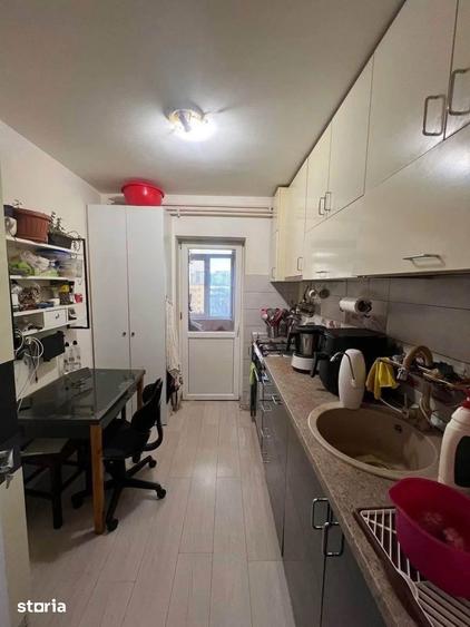 Apartament cu 3 camere decomandat în Valea Rosie