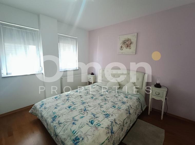 Apartament cu 2 camere decomandat, mobilat în Republicii