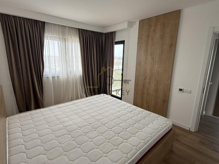 Duplex cu 5 camere cu Canalizare în Clinceni