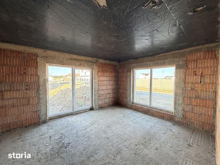 Duplex cu 3 camere | interior la rosu | 86.7 mp utili | Mosnita Veche - 5