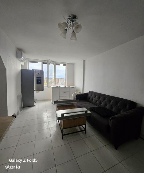 Apartament cu 3 camere decomandat în Rogerius
