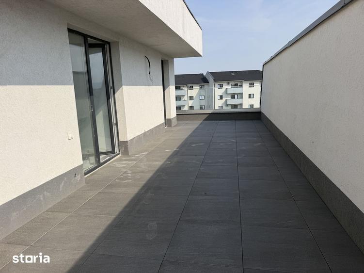 Apartament cu 4 camere în Terezian