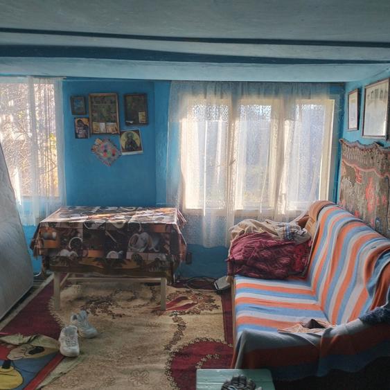Casă cu 2 camere în Dumbrăvești