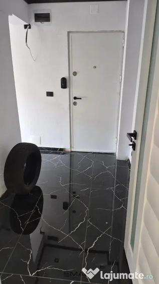 Apartament cu 2 camere decomandat în Sud