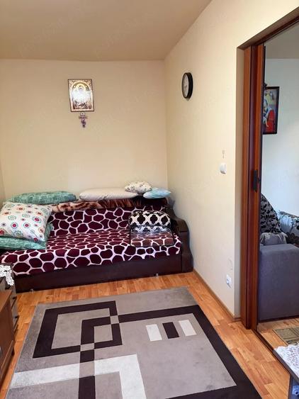 Apartament cu 2 camere nedecomandat în Valenta