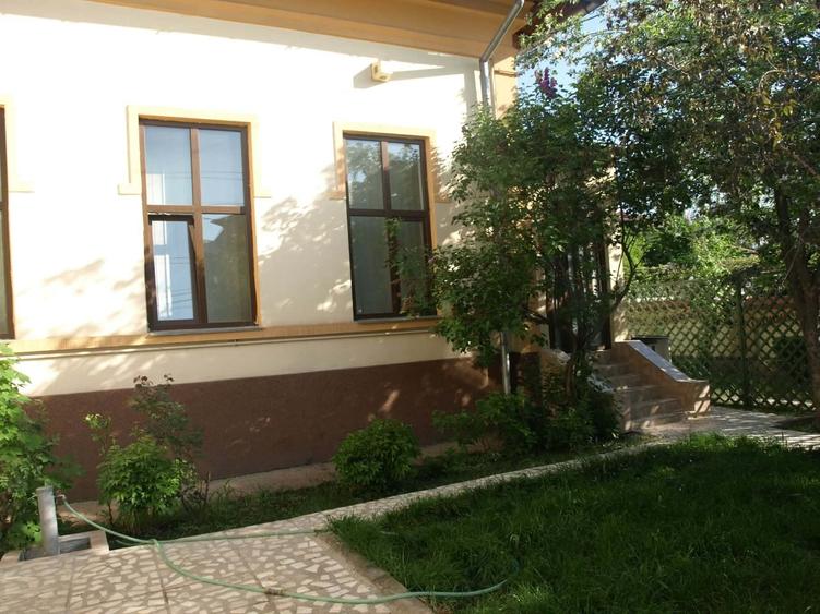 Casă cu 4 camere în Exterior Vest