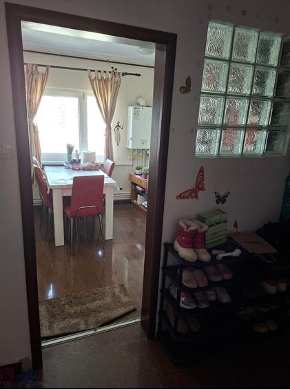 Apartament cu 3 camere decomandat în Inel II