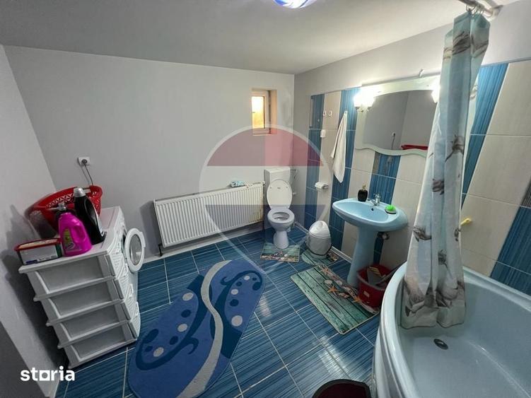 Casă cu 4 camere cu Teren 1256 Mp în Breaza