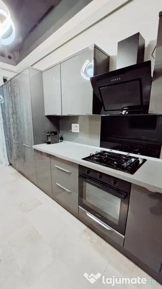 Apartament cu 2 camere decomandat în Tomis Plus