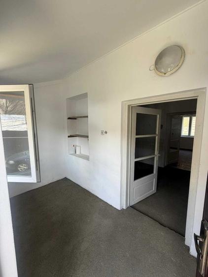 Apartament cu 2 camere nedecomandat în Aninoasa