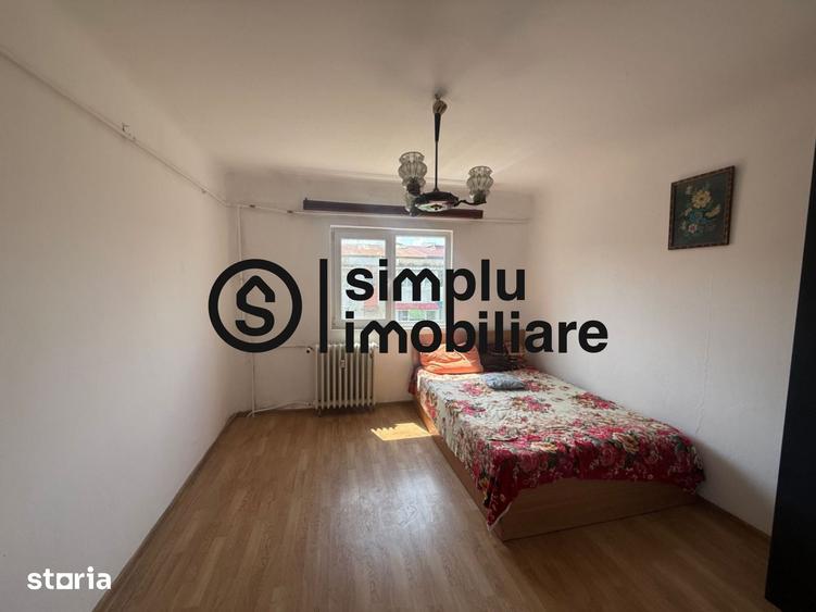 Apartament cu 4 camere în 1 Mai