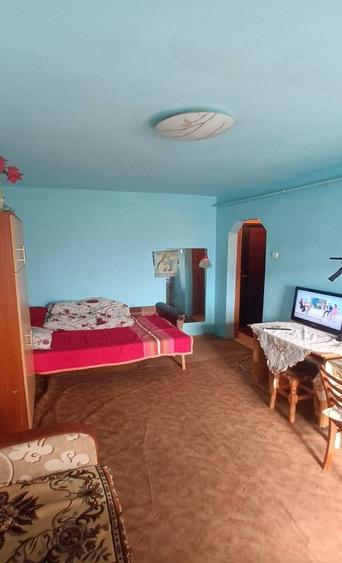 Garsoniera confort I, etaj intermediar, finisata clasic, mobilata si utilata, cu beci si balcon - 1