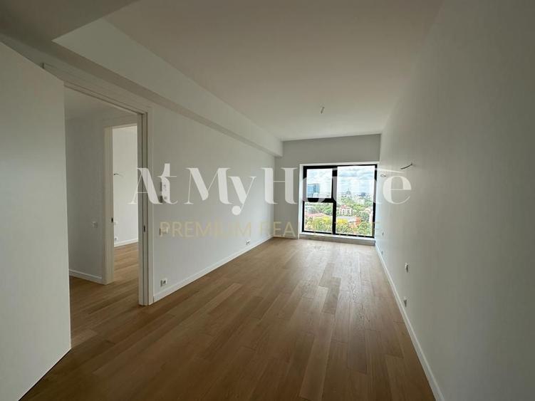 Apartament cu 3 camere decomandat în Barbu Văcărescu