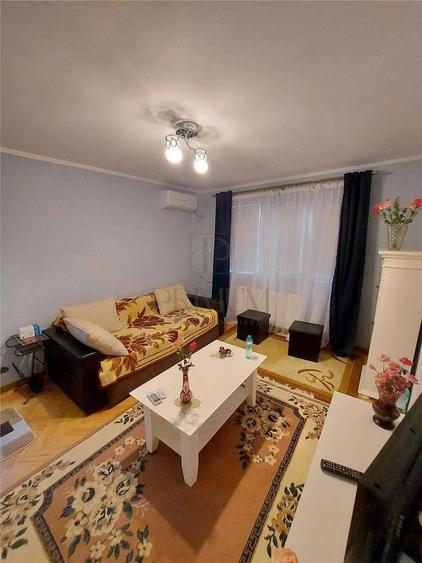 Dacia - 2 Camere - Centrala proprie - Clima - Parter inalt + balcon - 2