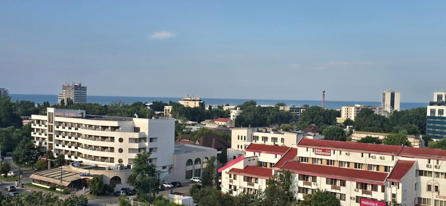 Apartament cu 2 camere decomandat, mobilat în Sat Vacanță