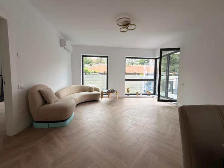 Apartament cu 2 camere în P-ța Muncii